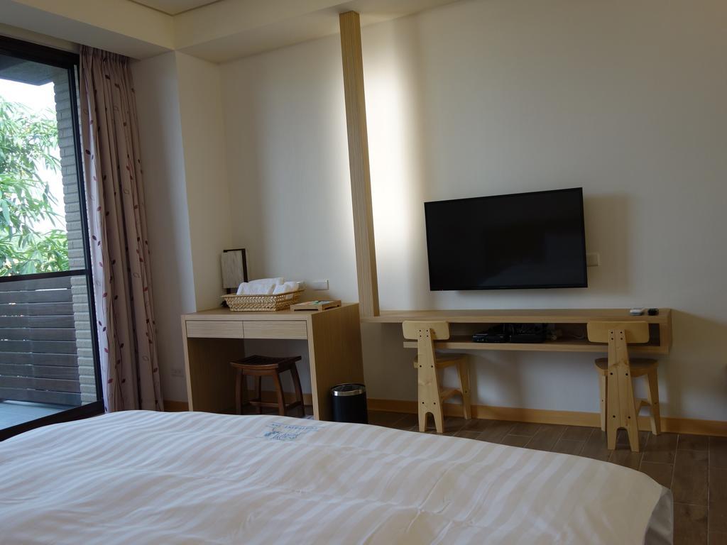 兩腳詩集綠活學旅 L 全自助入住平日旅館 L Jiji Eksteriør billede