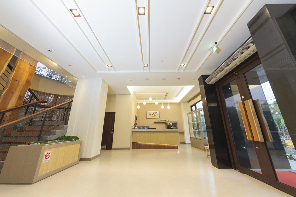 兩腳詩集綠活學旅 L 全自助入住平日旅館 L Jiji Eksteriør billede